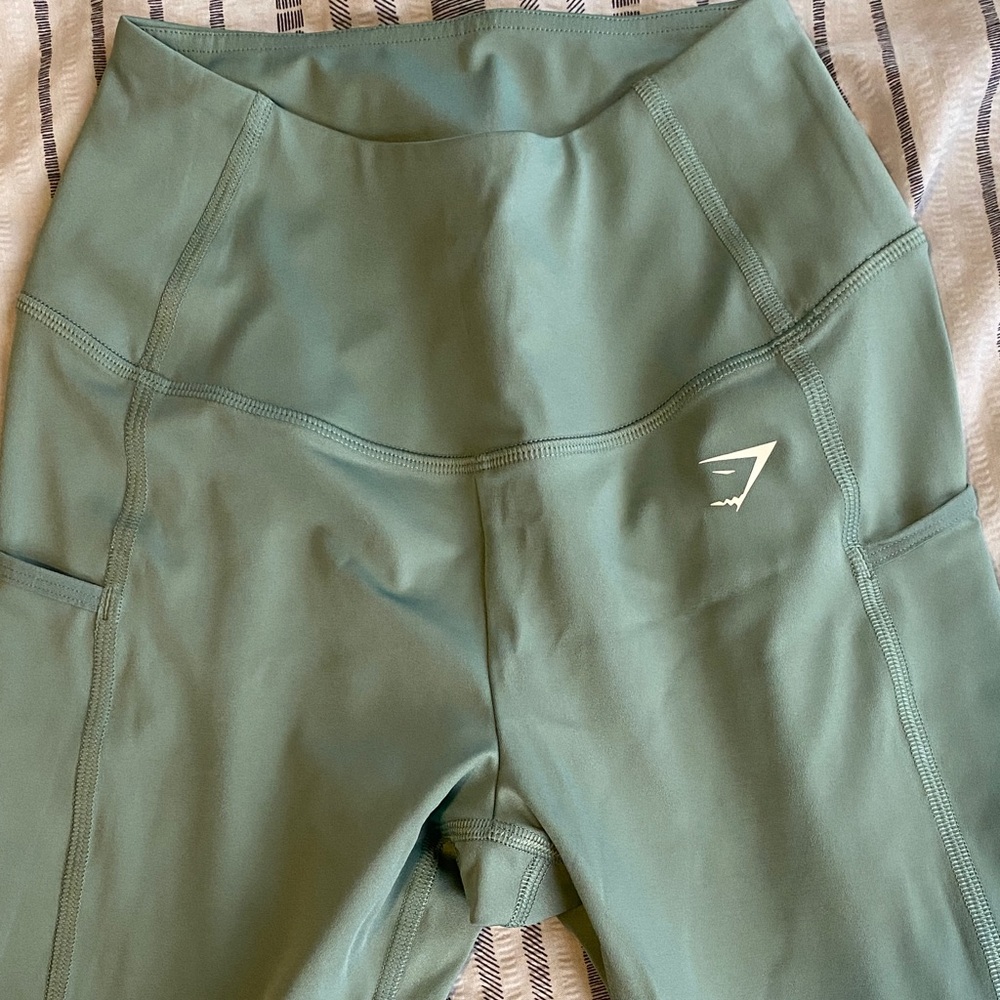 Gymshark XS leggings. Brand new. Never worn. Pockets
